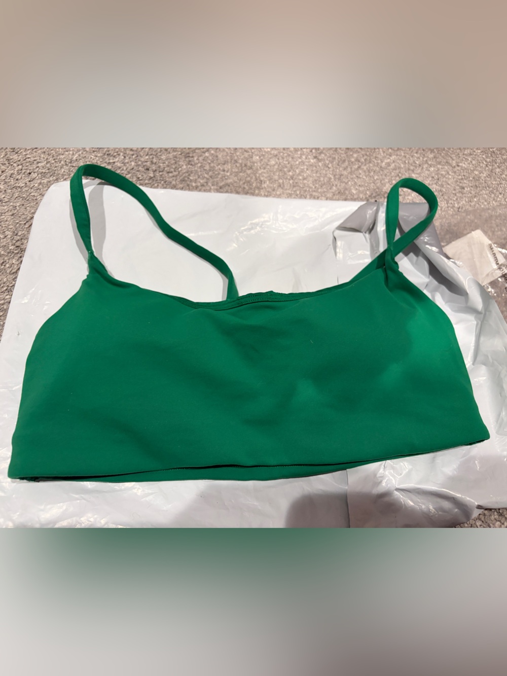 EUC lululemon wunder train strappy green Green racer Sports Bra 8 Kelly green - Picture 4 of 6